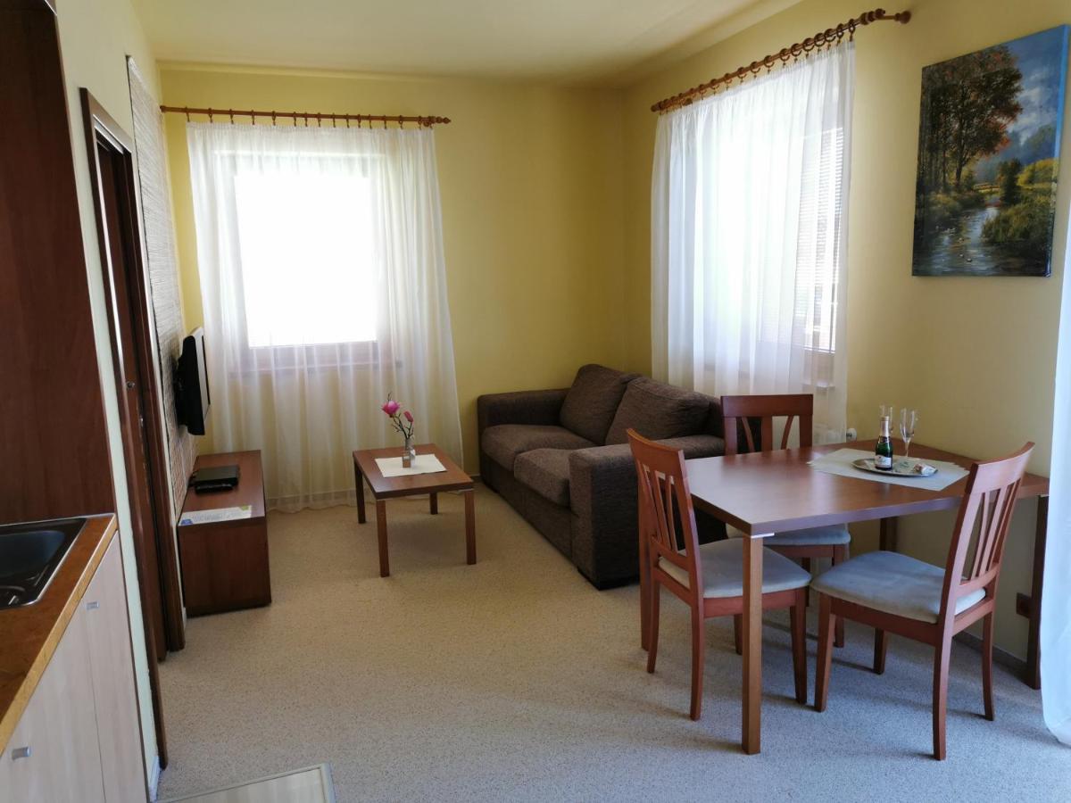 Tatry Golf Apartman Vel'ka Lomnica Exteriör bild