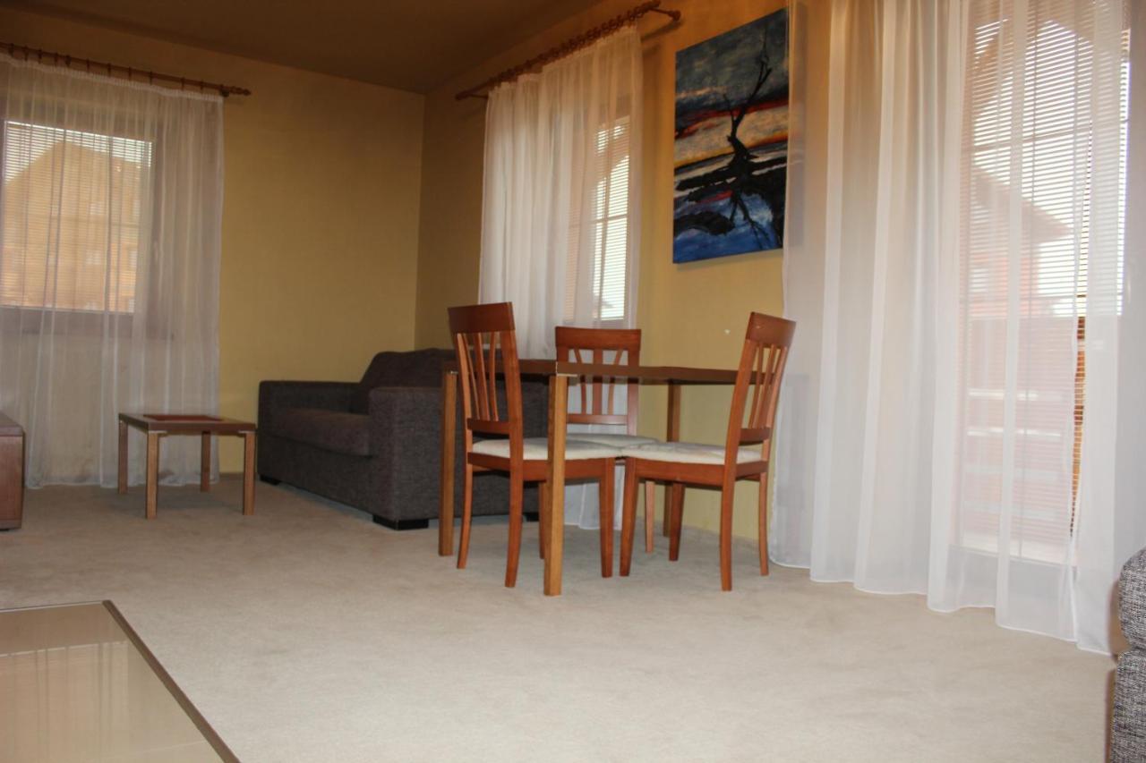 Tatry Golf Apartman Vel'ka Lomnica Exteriör bild